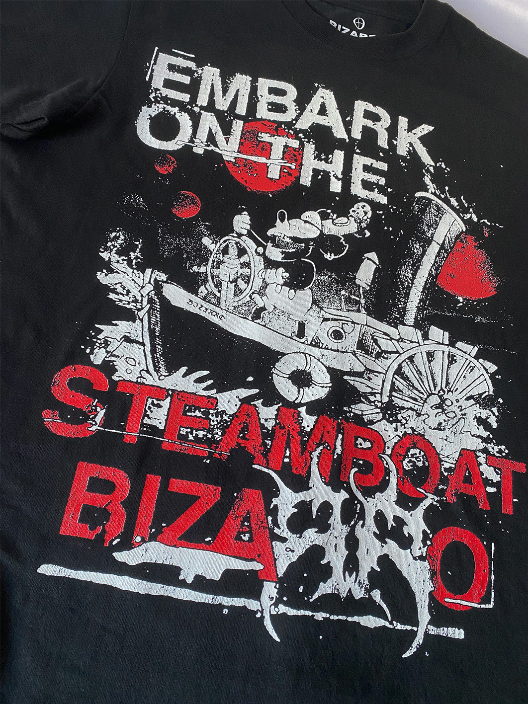 STEAMBOAT T-SHIRT - BIZARRO