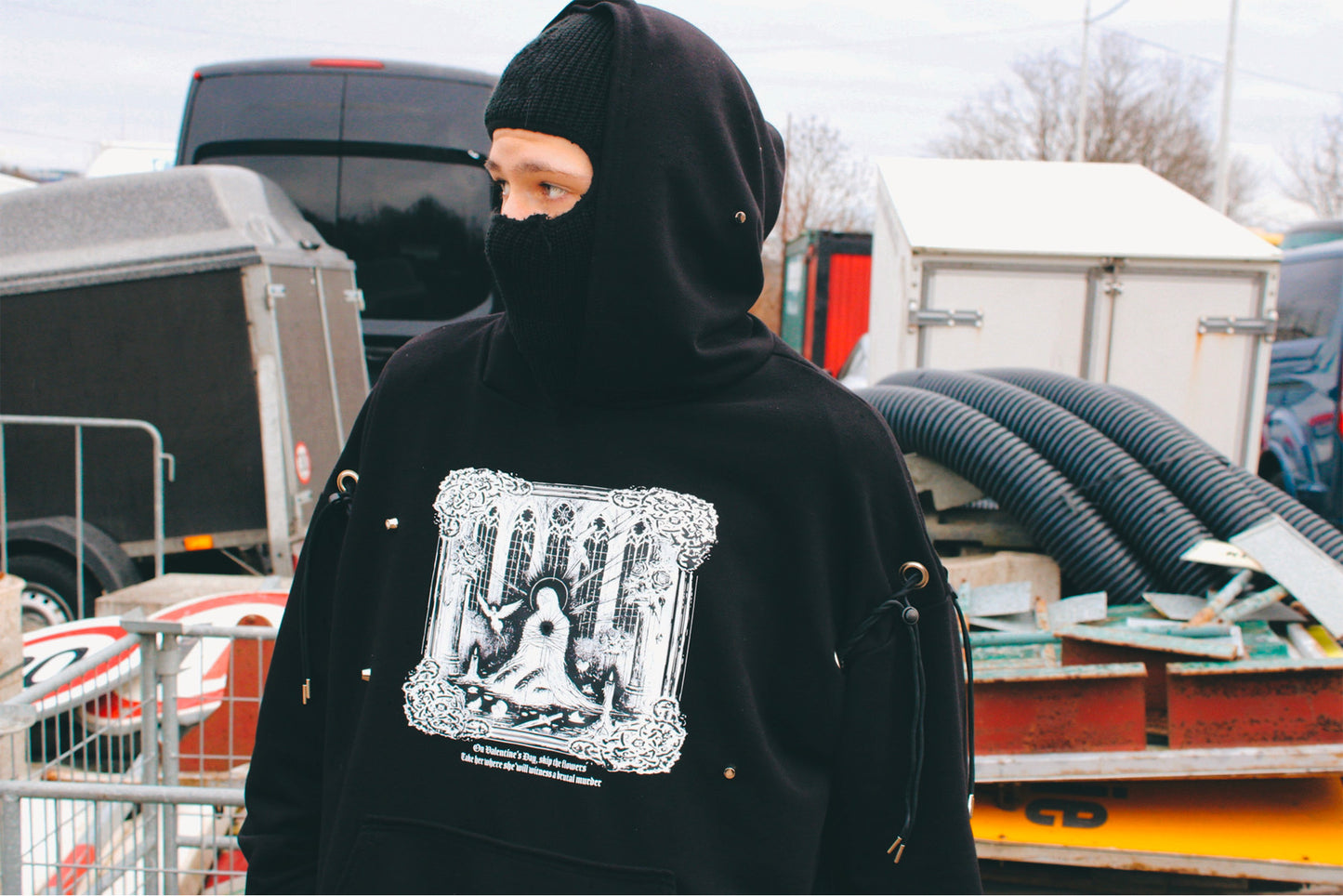 VALENTINE HOODIE - BIZARRO