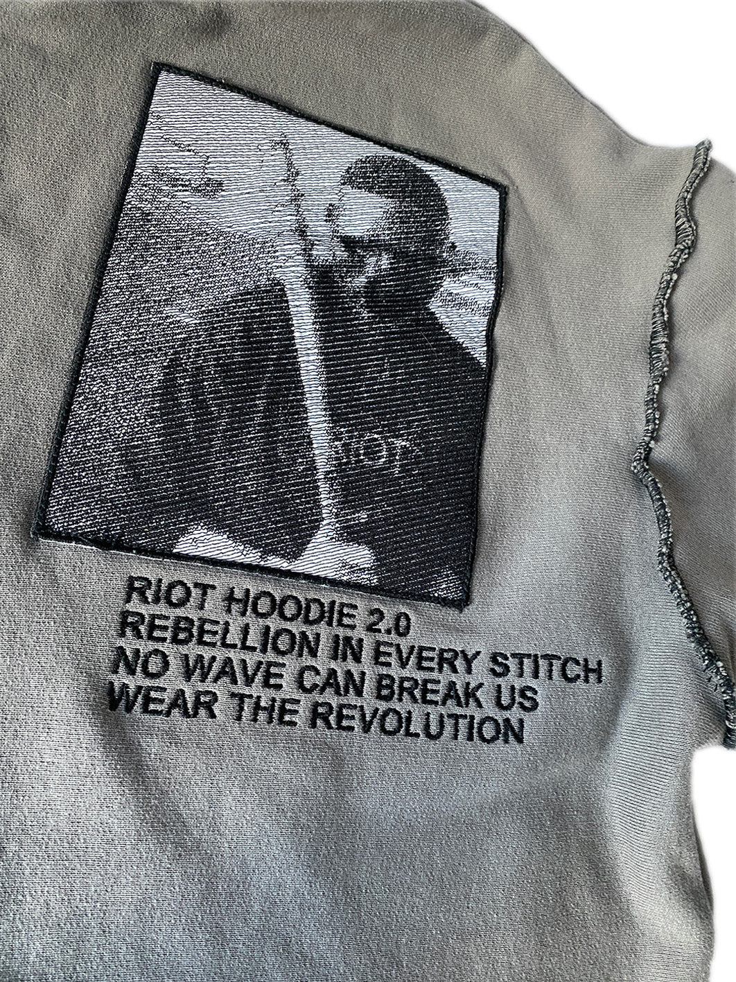 RIOT HOODIE 2.0 - BIZARRO